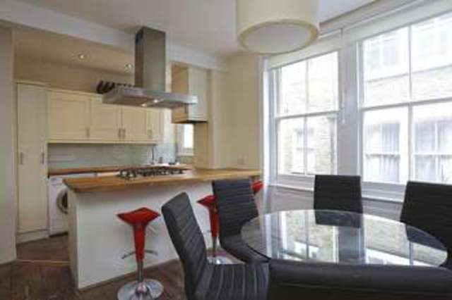  Image of 3 bedroom Flat to rent in Latchmere Road London SW11 at Clapham Junction, SW11 2LA