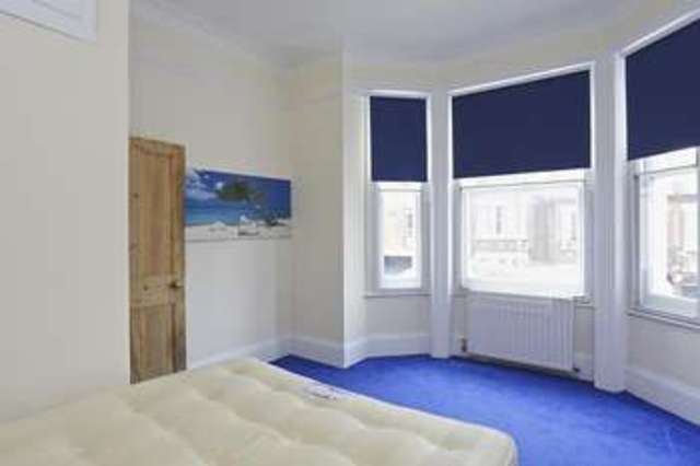  Image of 3 bedroom Flat to rent in Latchmere Road London SW11 at Clapham Junction, SW11 2LA