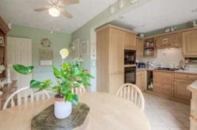  Image of 5 bedroom Detached house for sale in Laurel Valley Collingtree Northampton NN4 at Northampton Northamptonshire Collingtree, NN4 0YU