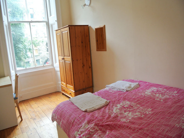  Image of 3 bedroom Flat to rent in Lauriston Park Edinburgh EH3 at Tollcross Edinburgh Edinburgh, EH3 9JA