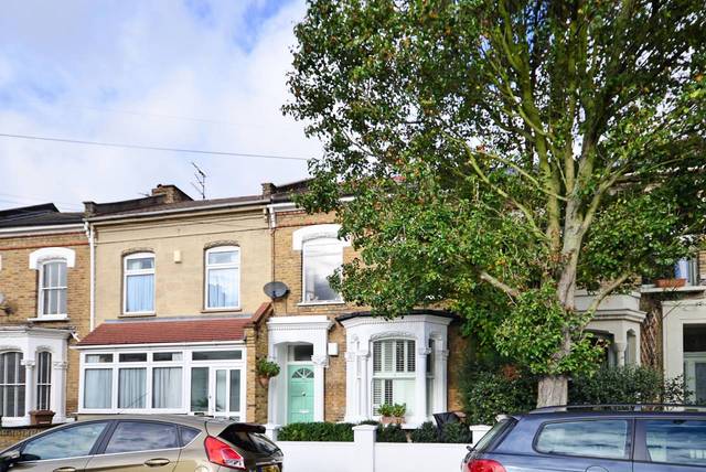  Image of 2 bedroom Flat for sale in Lavers Road London N16 at Lavers Road  Stoke Newington, N16 0DT