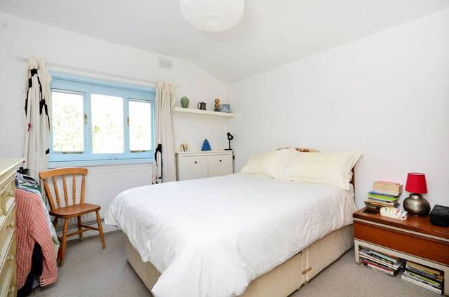  Image of 2 bedroom Flat for sale in Lavers Road London N16 at Lavers Road  Stoke Newington, N16 0DT