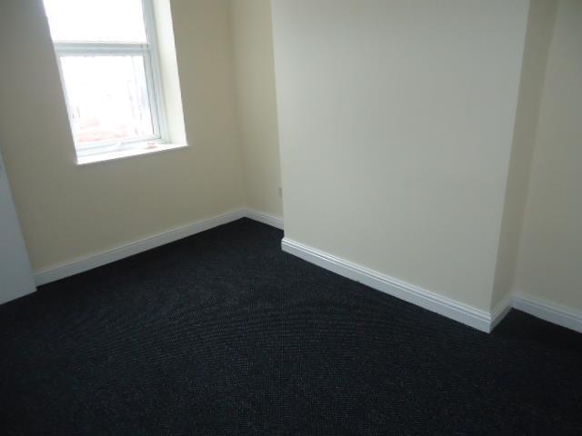  Image of 7 bedroom Terraced house to rent in Lawrence Road Wavertree Liverpool L15 at Wavertree  Liverpool, L15 0EQ