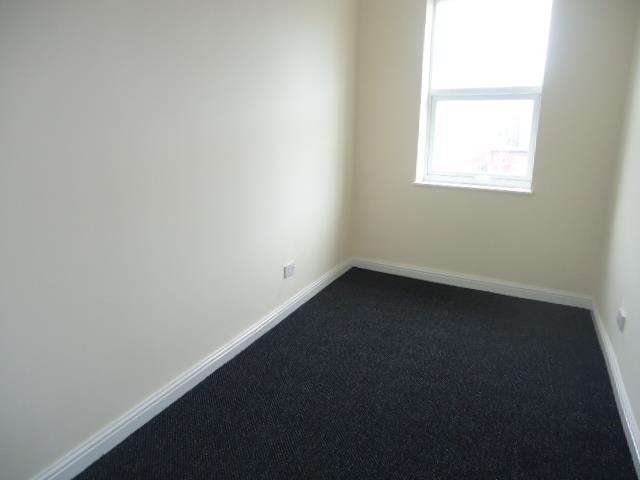  Image of 7 bedroom Terraced house to rent in Lawrence Road Wavertree Liverpool L15 at Wavertree  Liverpool, L15 0EQ