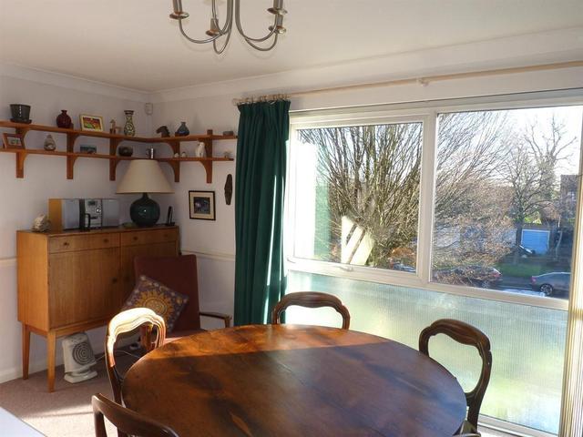  Image of 4 bedroom Town House for sale in Lawrie Park Avenue London SE26 at Sydenham London Upper Sydenham, SE26 6HJ
