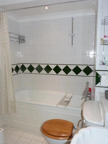  Image of 4 bedroom Town House for sale in Lawrie Park Avenue London SE26 at Sydenham London Upper Sydenham, SE26 6HJ