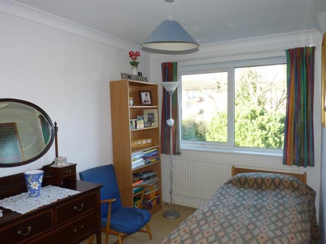  Image of 4 bedroom Town House for sale in Lawrie Park Avenue London SE26 at Sydenham London Upper Sydenham, SE26 6HJ