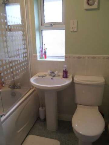  Image of 3 bedroom Detached house for sale in Leary Crescent Newport Pagnell MK16 at Newport Pagnell, MK16 9GD
