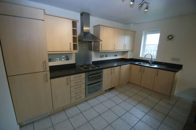  Image of 1 bedroom Flat to rent in Ledger Walk Nottingham NG5 at Ledger Walk Carrington Point Nottingham, NG5 1QU