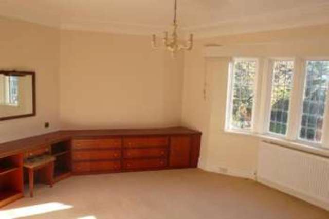  Image of 5 bedroom Detached house for sale in Leeds Road Idle Bradford BD10 at Thackley Bradford Shipley, BD10 8UH
