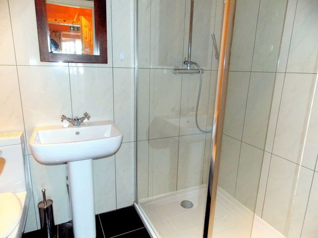 Image of 5 bedroom Semi-Detached house to rent in Lees Road Hillingdon Uxbridge UB8 at Lees Road  Uxbridge, UB8 3AT