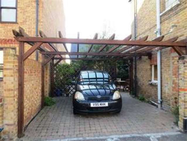  Image of 1 bedroom Cottage for sale in Glendale Gardens Leigh-on-Sea SS9 at Leighville Grove Leigh on sea Leigh-on-Sea, SS9 2AY