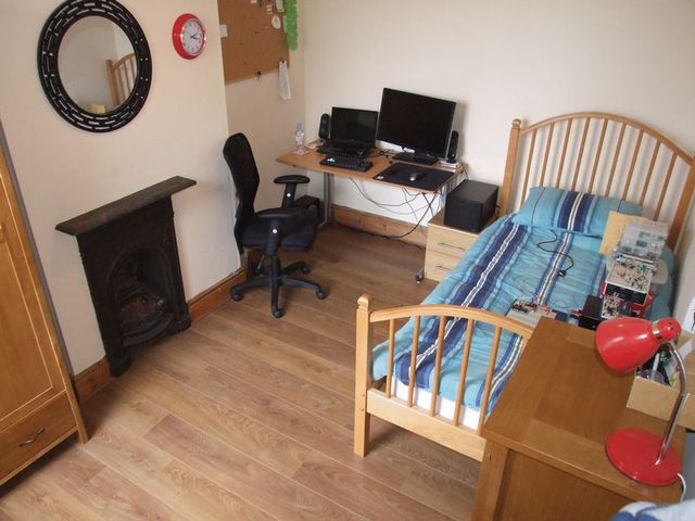  Image of 3 bedroom Terraced house for sale in Leopold Street Loughborough LE11 at Leopold Street  Loughborough, LE11 5DL