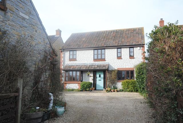  Image of 4 bedroom Detached house for sale in Level View Huish Episcopi Langport TA10 at Level View Huish Episcopi Langport, TA10 9NU