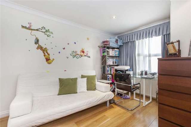  Image of 2 bedroom Apartment to rent in Lexham Gardens London W8 at Lexham Gardens Holland Park London, W8 6JN