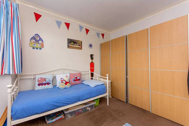  Image of 4 bedroom Detached house to rent in Lime Grove Twickenham TW1 at Lime Grove  Richmond, TW1 1EL