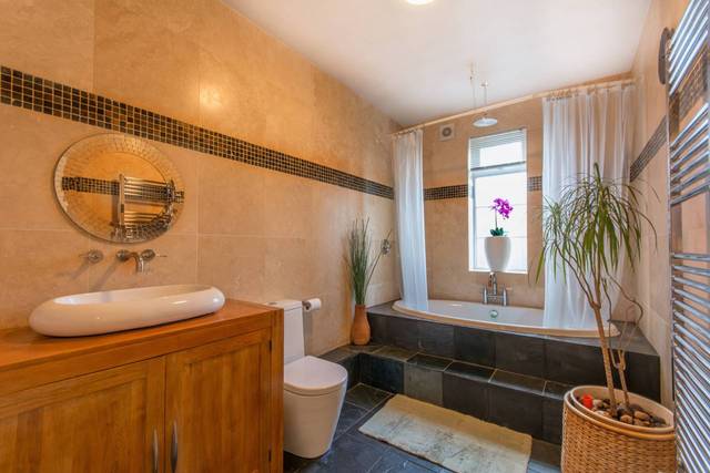  Image of 4 bedroom Detached house to rent in Lime Grove Twickenham TW1 at Lime Grove  Richmond, TW1 1EL