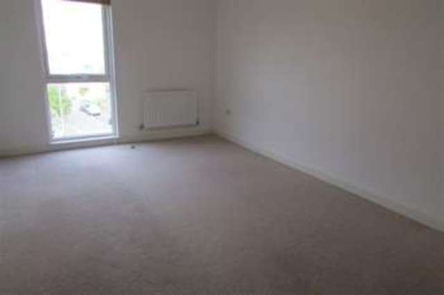  Image of 2 bedroom Flat for sale in Lime Tree Square Street BA16 at Street, BA16 0FX