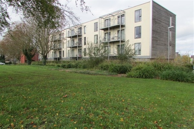  Image of 2 bedroom Flat for sale in Lime Tree Square Street BA16 at Street, BA16 0FX