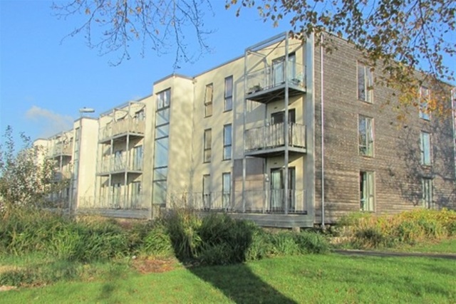  Image of 1 bedroom Flat for sale in Lime Tree Square Street BA16 at Street, BA16 0FX