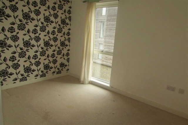  Image of 1 bedroom Flat for sale in Lime Tree Square Street BA16 at Street, BA16 0FX