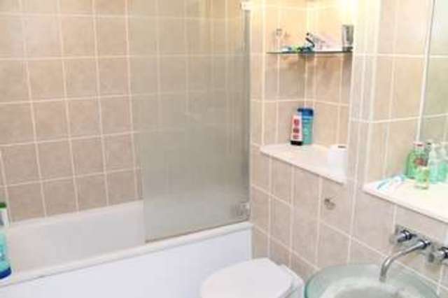  Image of 2 bedroom Flat for sale in Wharf Lane London E14 at 3 Wharf Lane  Limehouse, E14 7HW