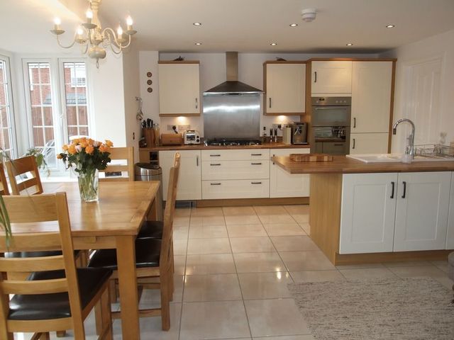  Image of 5 bedroom Detached house for sale in Limestone Drive Barrow upon Soar Loughborough LE12 at Limestone Drive  Barrow upon Soar, LE12 8XB