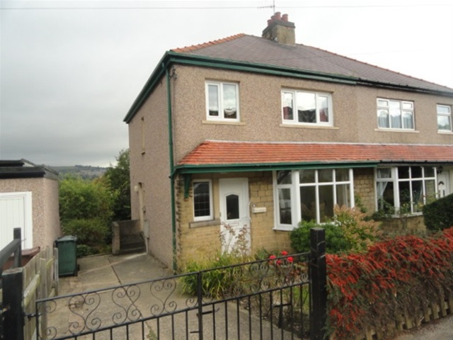  Image of 3 bedroom Semi-Detached house for sale in Lindisfarne Road Shipley BD18 at Shipley, BD18 4RD