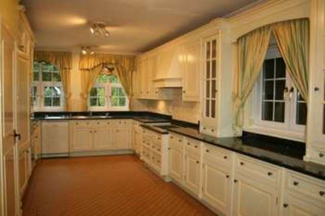  Image of 5 bedroom Detached house for sale in Linksway Northwood HA6 at Northwood, HA6 2XA