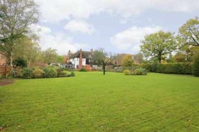 Image of 5 bedroom Detached house for sale in Linksway Northwood HA6 at Northwood, HA6 2XA