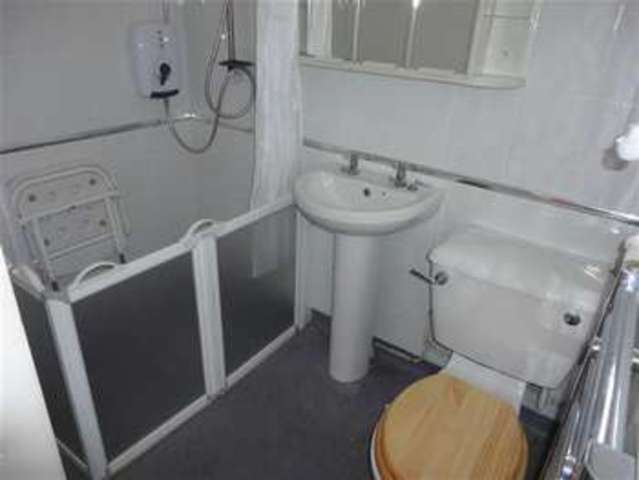 Image of 2 bedroom Bungalow for sale in Linnet Road Caldicot NP26 at Caldicot, NP26 5DJ