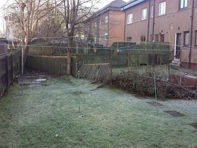  Image of 3 bedroom Flat to rent in Linthaugh Road Glasgow G53 at Pollok Glasgow Glasgow, G53 5RB