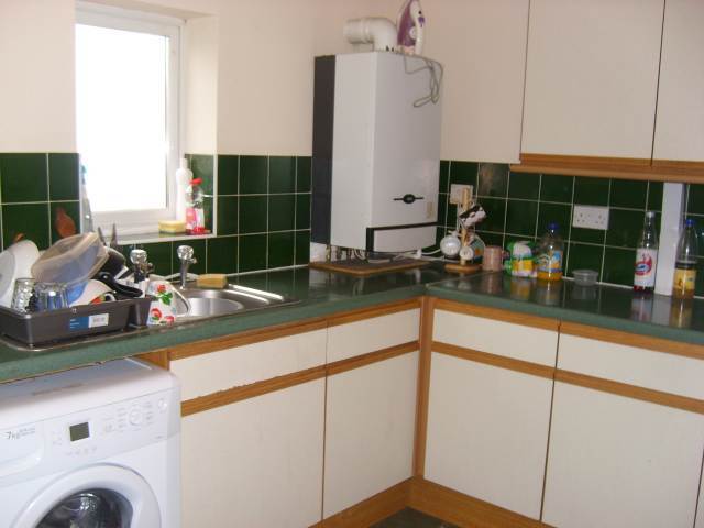  Image of 5 bedroom Detached house to rent in Lisvane Street Cardiff CF24 at Cathays Cardiff Roath, CF24 4LH