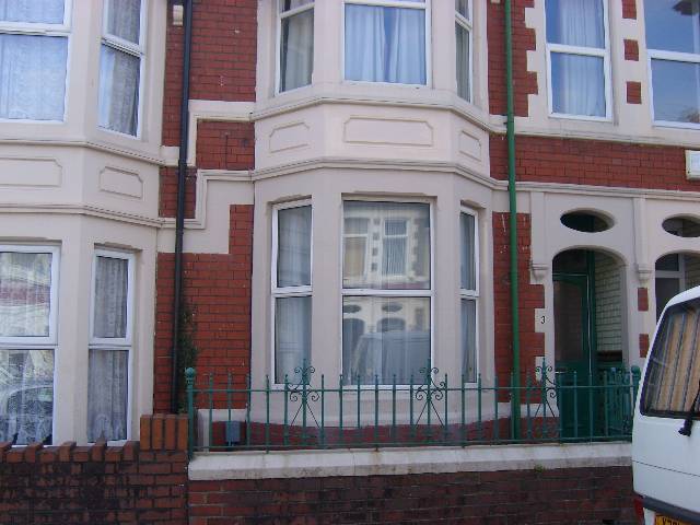  Image of 5 bedroom Detached house to rent in Lisvane Street Cardiff CF24 at Cathays Cardiff Roath, CF24 4LH