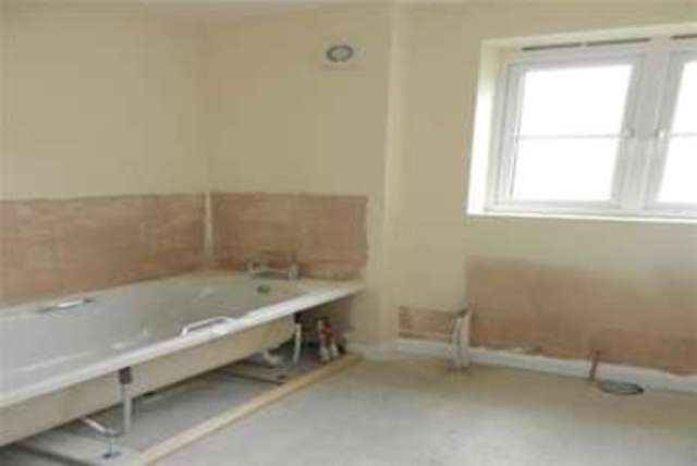  Image of 5 bedroom Detached house to rent in Roman Road Corby NN18 at Corby, NN18 8GP
