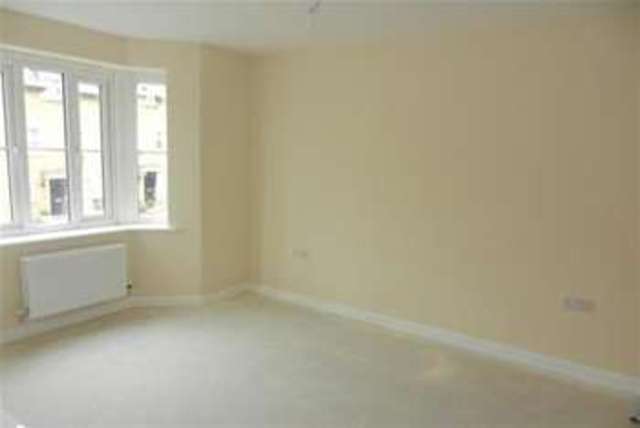  Image of 5 bedroom Detached house to rent in Roman Road Corby NN18 at Corby, NN18 8GP
