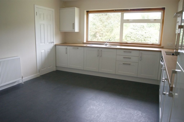  Image of 4 bedroom Bungalow to rent in Ashgill Larkhall ML9 at Larkhall South Lanarkshire South Lanarkshire, ML9 1RB