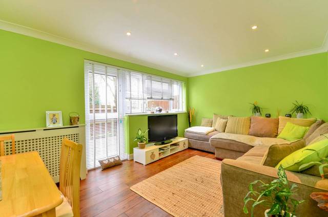 Image of 2 bedroom Maisonette for sale in Littlestone Close Beckenham BR3 at Littlestone Close  Beckenham, BR3 1UE