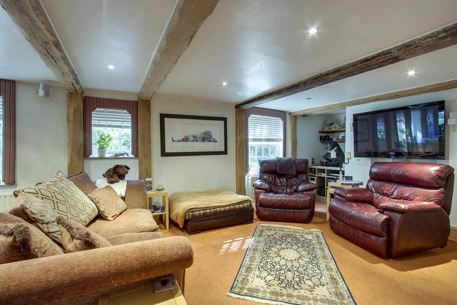  Image of 5 bedroom Detached house for sale in Littlewick Road Horsell Woking GU21 at Horsell Surrey Horsell, GU21 4XU