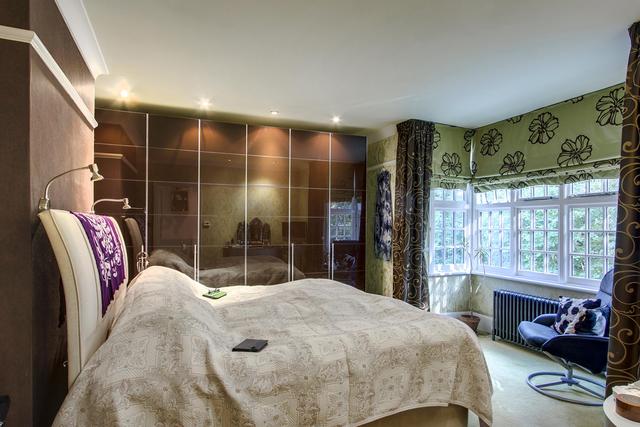  Image of 5 bedroom Detached house for sale in Littlewick Road Horsell Woking GU21 at Horsell Surrey Horsell, GU21 4XU