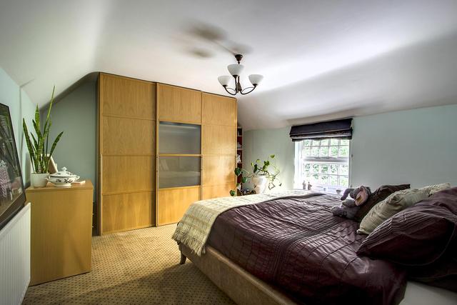  Image of 5 bedroom Detached house for sale in Littlewick Road Horsell Woking GU21 at Horsell Surrey Horsell, GU21 4XU