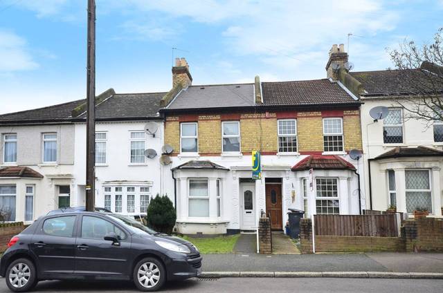  Image of 3 bedroom Detached house for sale in Livingstone Road Thornton Heath CR7 at Livingstone Road  South Norwood, CR7 8JZ