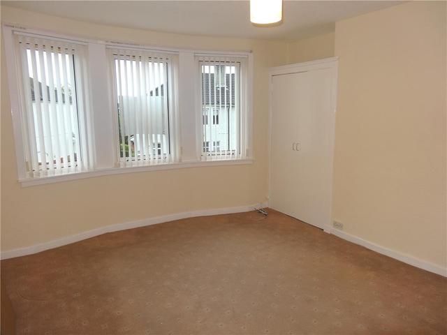  Image of 1 bedroom Flat to rent in Lochfield Drive Paisley PA2 at Paisley Renfrewshire Renfrewshire, PA2 6SE