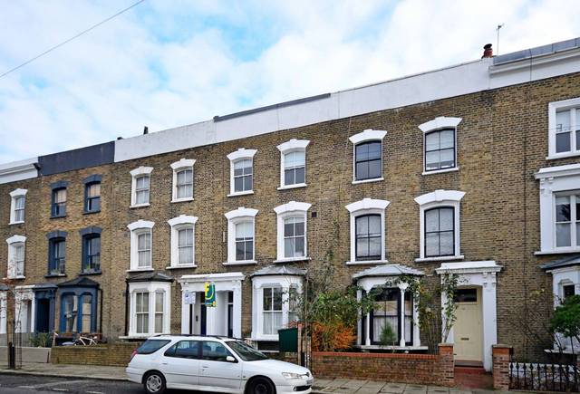  Image of 3 bedroom Maisonette for sale in Londesborough Road London N16 at Londesborough Road  Stoke Newington, N16 8RN