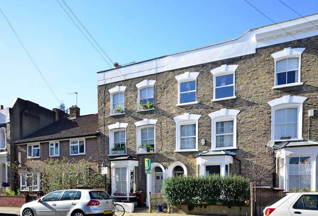  Image of 1 bedroom Flat for sale in Londesborough Road London N16 at Londesborough Road  Hackney, N16 8RP