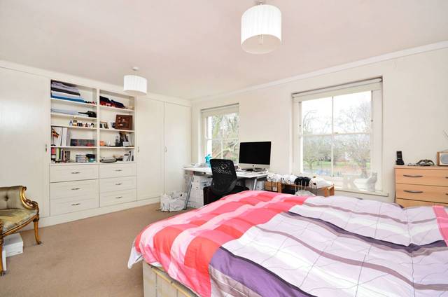  Image of 2 bedroom Flat to rent in London Fields East Side London E8 at London Fields  London Fields, E8 3SA