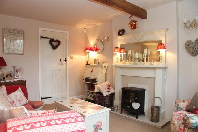  Image of 2 bedroom Terraced house for sale in London Lane Rawdon Leeds LS19 at Rawdon Leeds Rawdon, LS19 6BR