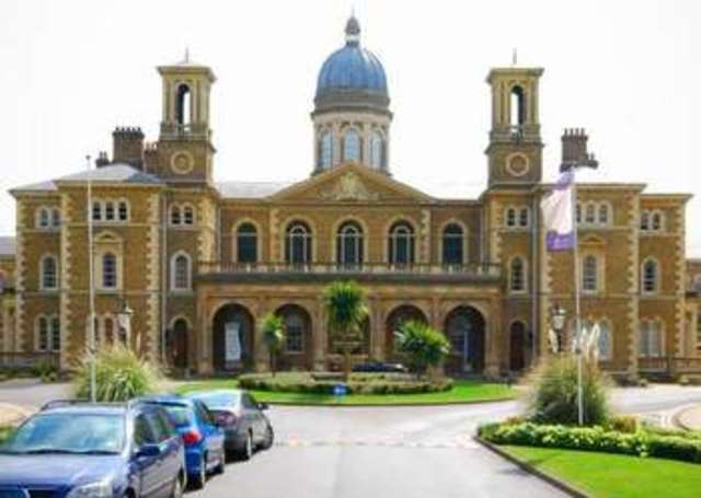  Image of 2 bedroom Apartment for sale in Royal Drive London N11 at Royal Drive  London, N11 3FL