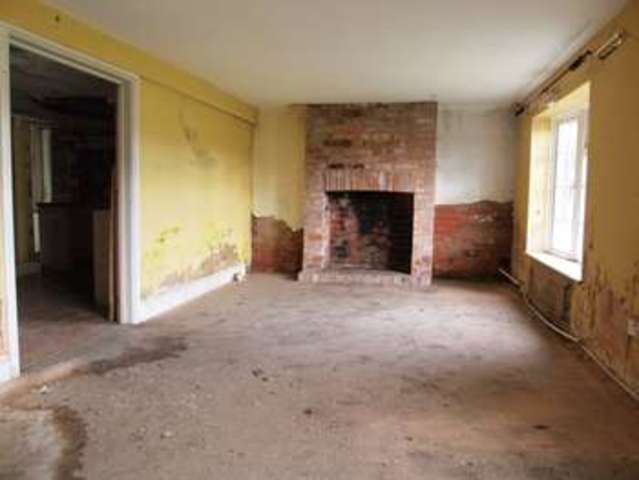  Image of 3 bedroom Detached house for sale in London Road Wyberton Boston PE21 at London Road  Boston, PE21 7HG