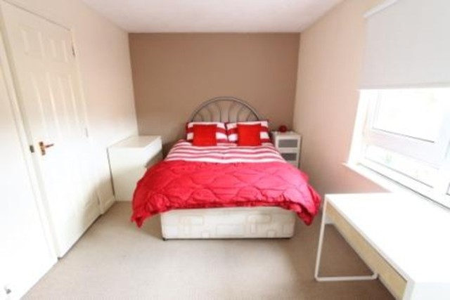  Image of 1 bedroom Flat to rent in London Road Glasgow G40 at Glasgow Green Glasgow Glasgow, G40 1DU